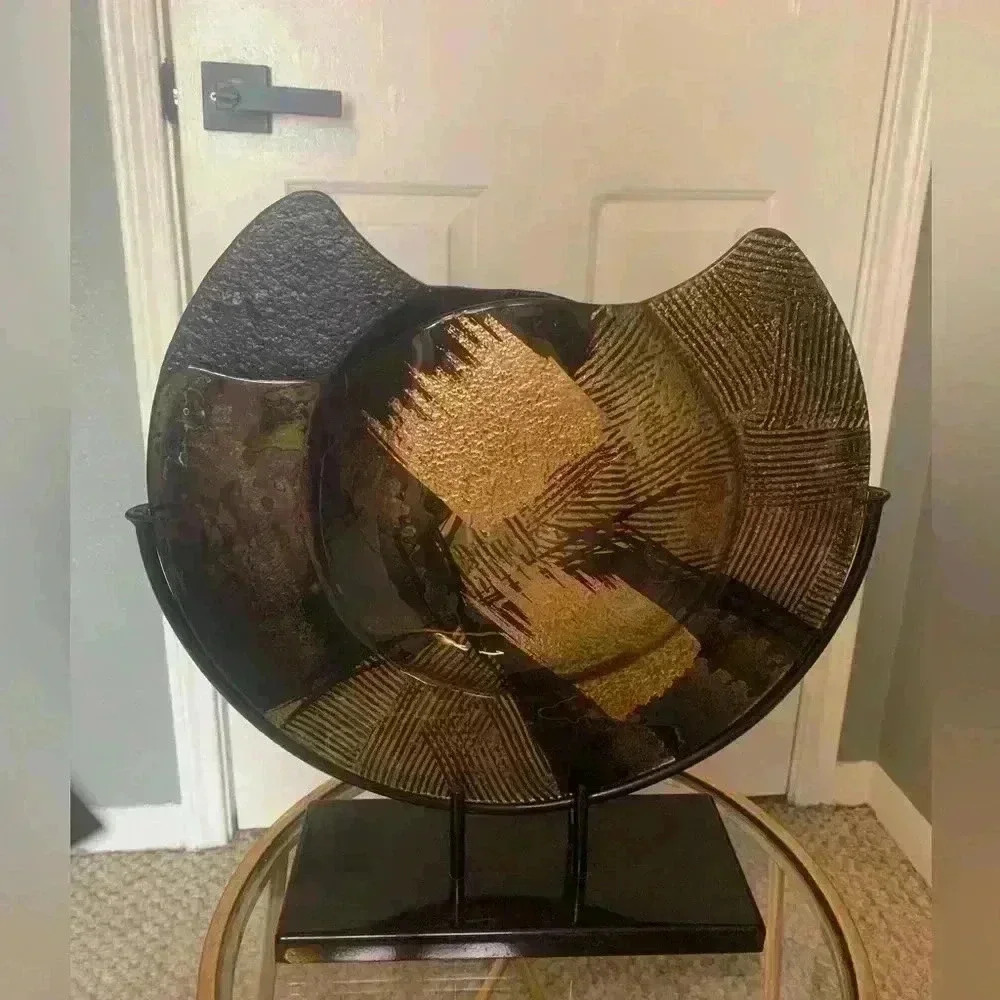 Jasmine art vase